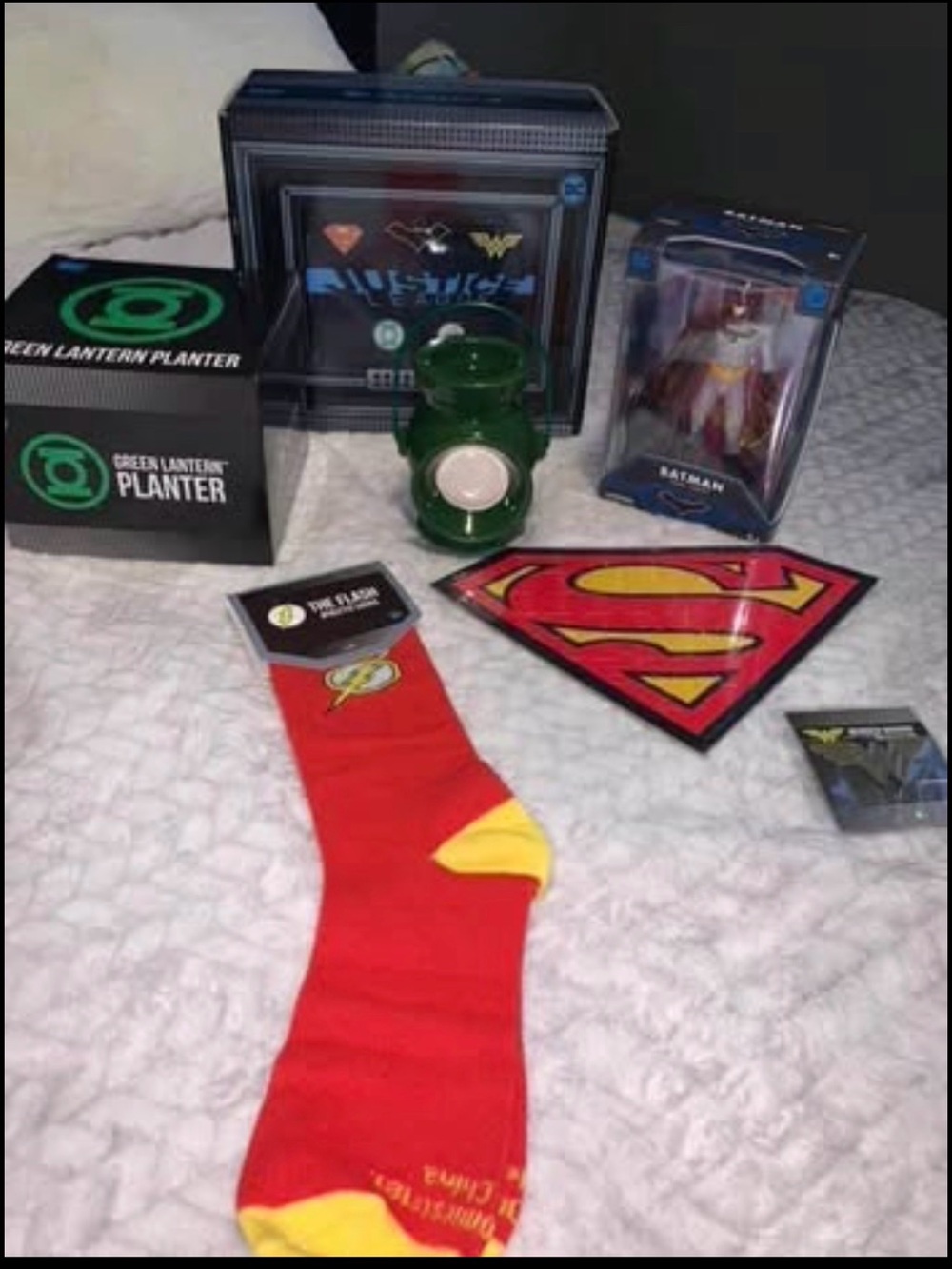 Justice league super hero fan pack flash socks & super man puzzle Green lantern